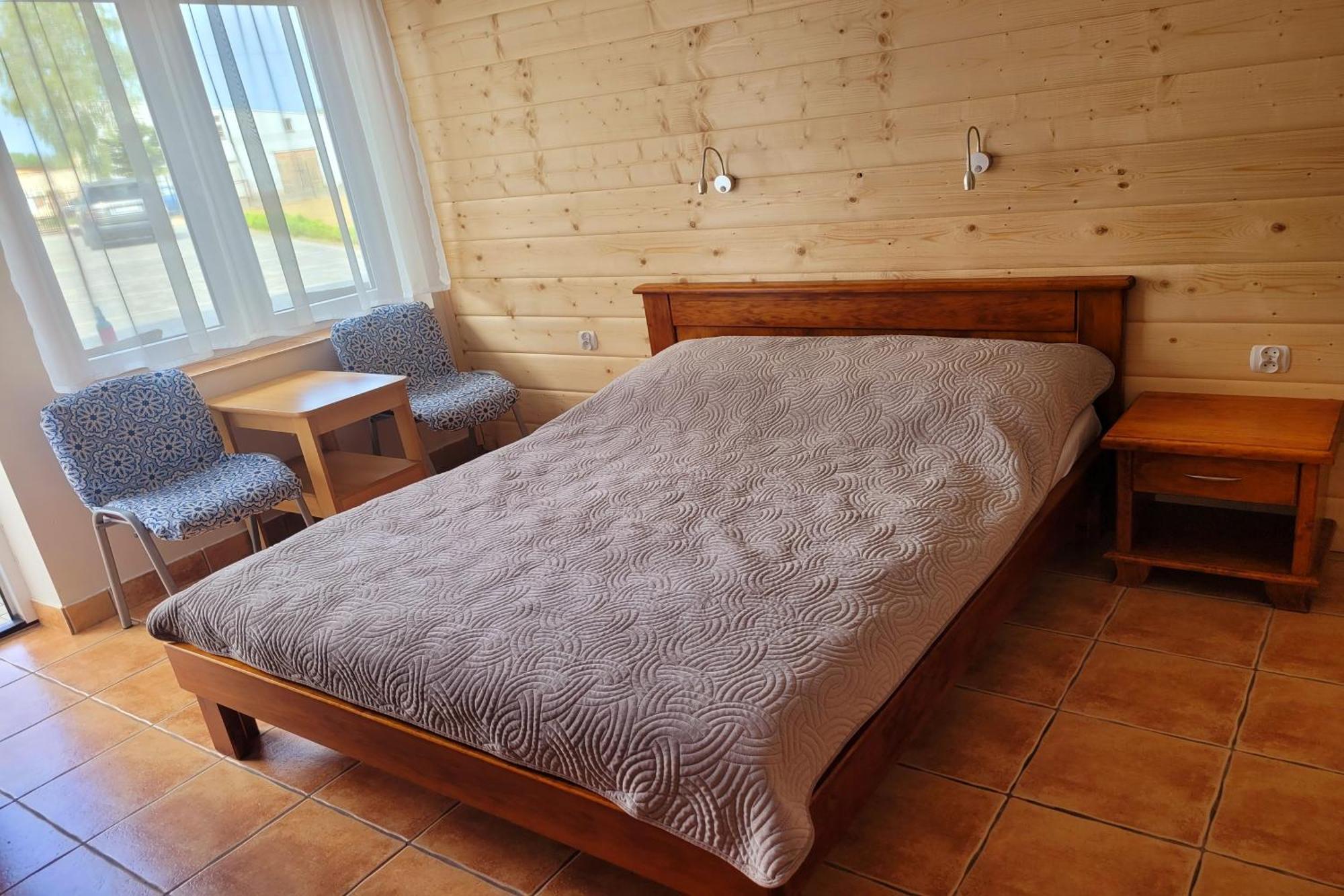 Bed And Bread Leba